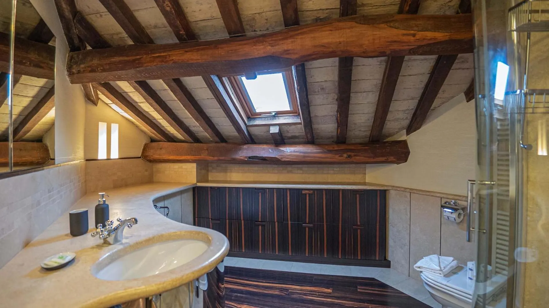 Piazza Venezia Charming Apartments With View Rome
