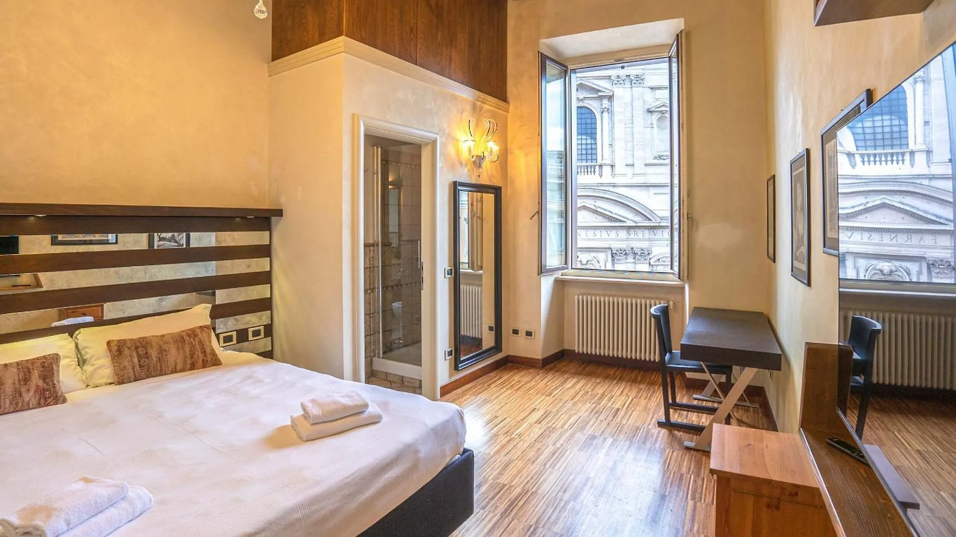 Piazza Venezia Charming Apartments With View Roma
