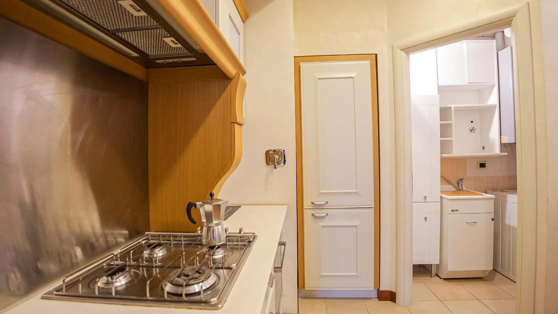 Piazza Venezia Charming Apartments With View Roma